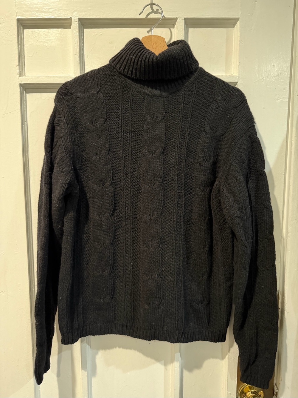 GAP Black Cable-Knit Turtleneck Sweater
